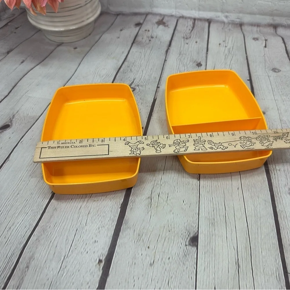 Tupperware good preowned